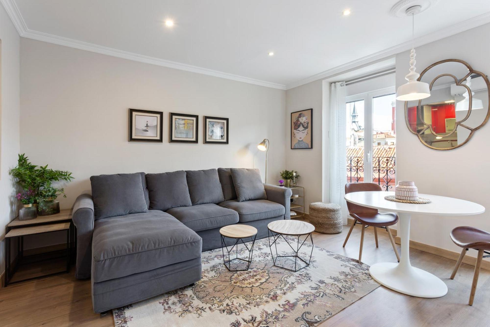 מדריד Elegant 1 Bedroom Apartment In The Heart Of Centro מראה חיצוני תמונה